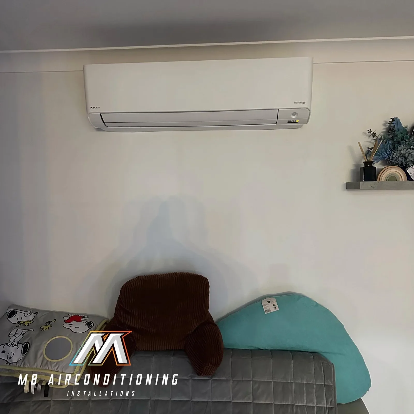 Daikin reverse cycle inverter head running in a Western Sydney bedroom
